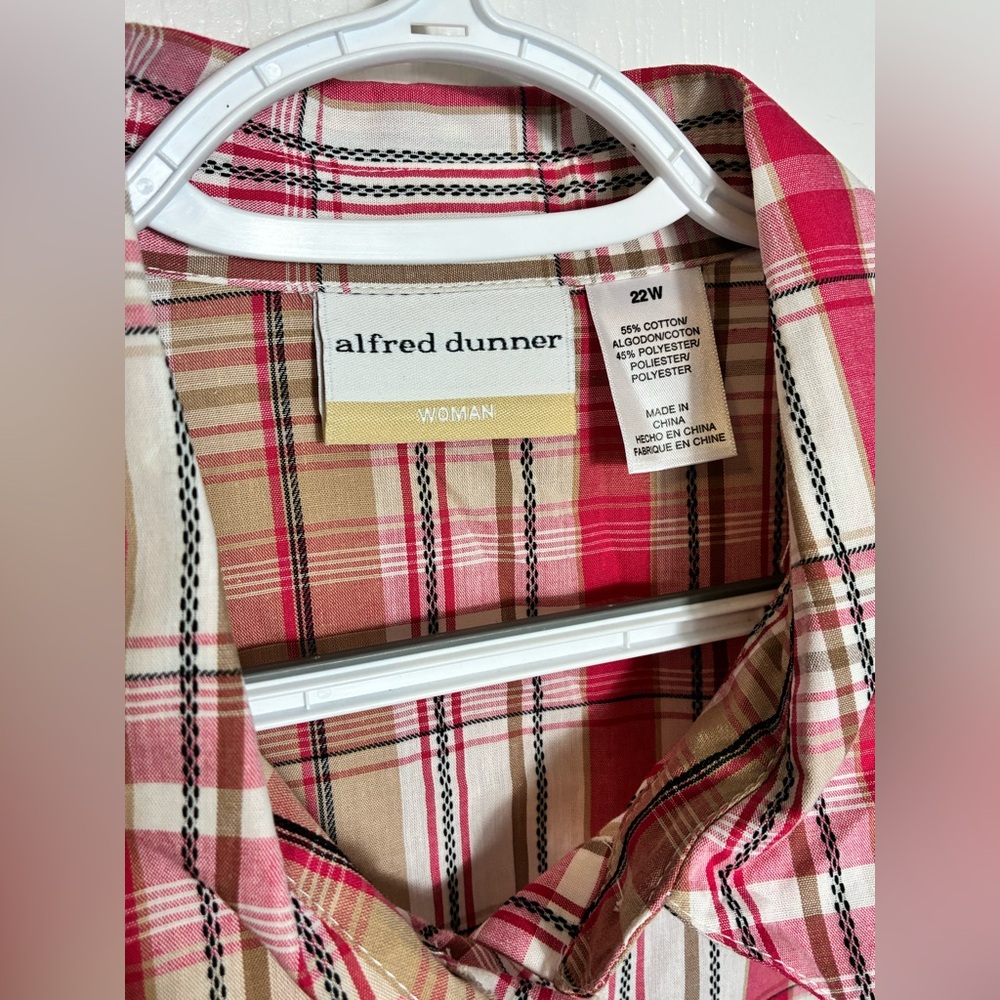 Women’s Alfred Dunner Long Sleeve Button Up Pink Plaid Shirt NWT Size 22W - Picture 7 of 13